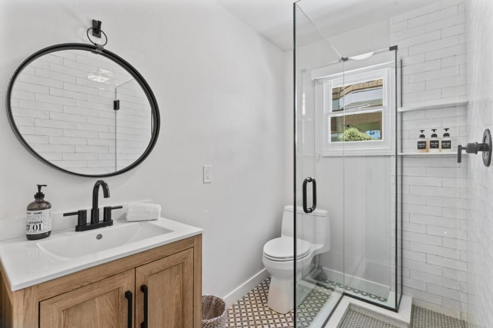 Balboa Island Cottage Air Conditioning Newport Peninsula Ferry Close Apartment in Balboa Island