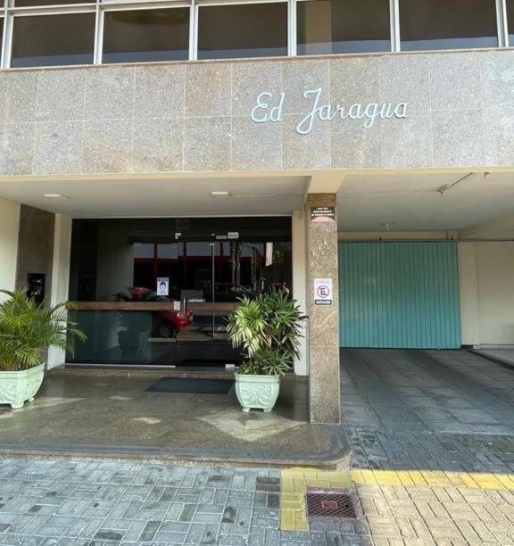 Apartamento privativo centro do centro 2 quartos Com ar e garagem Apartment in Jaraguá do Sul