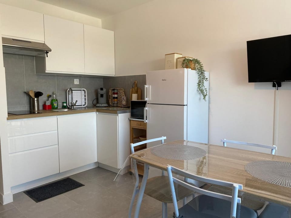 Appartement confortable proche des Thermes à Balaruc-les-Bains - FR-1-503-186 Apartment in Balaruc-les-Bains