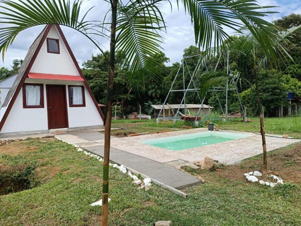 Morretes Chalet with River and Pool 40 min to the coast Chalet in State of Paraná