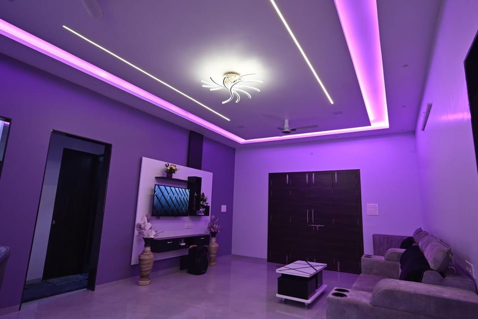 TV and multimedia, Living room, Seating area