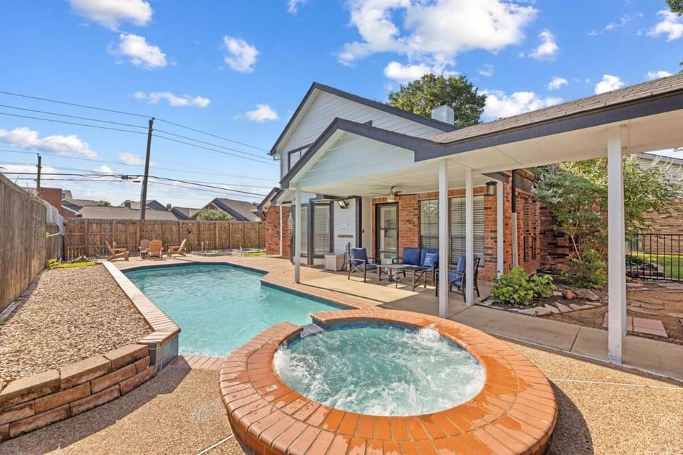 Patio, Pool view, Swimming pool