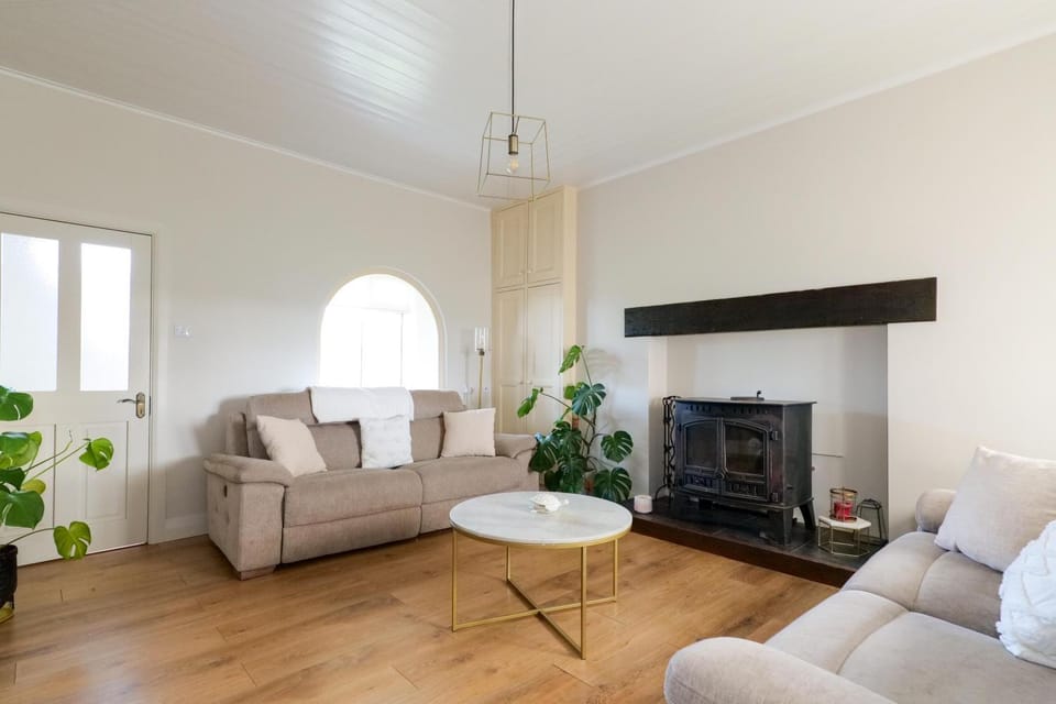 Cozy Connemara Family Retreat House in County Galway