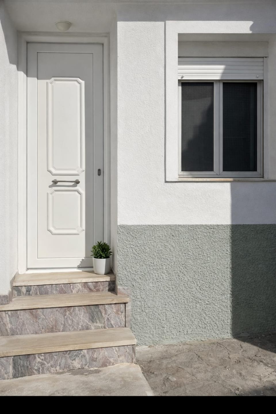 Property building, Facade/entrance