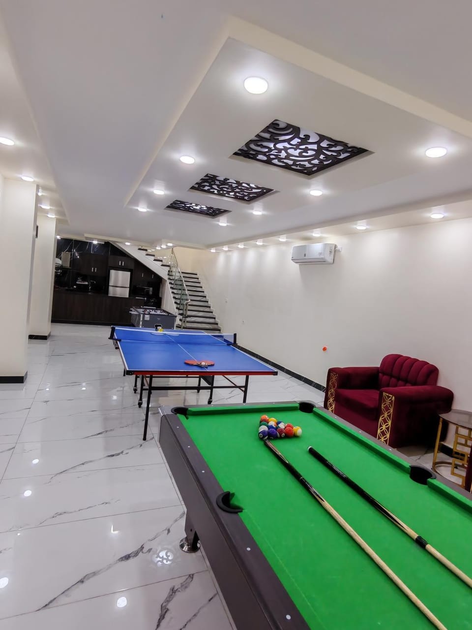 Billiard, Game Room, Table tennis