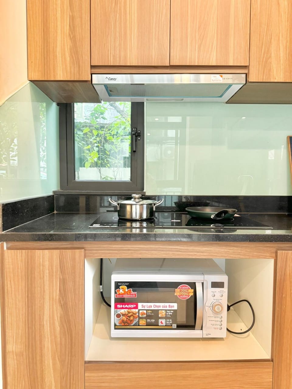 Coffee/tea facilities, Kitchen or kitchenette, minibar, pet friendly, stove, toaster
