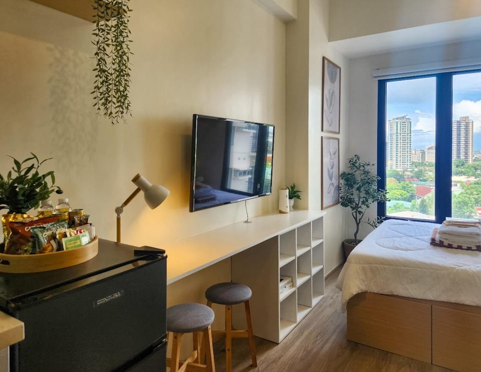 The Traveler's Haven at the Median Apartment in Lapu-Lapu City