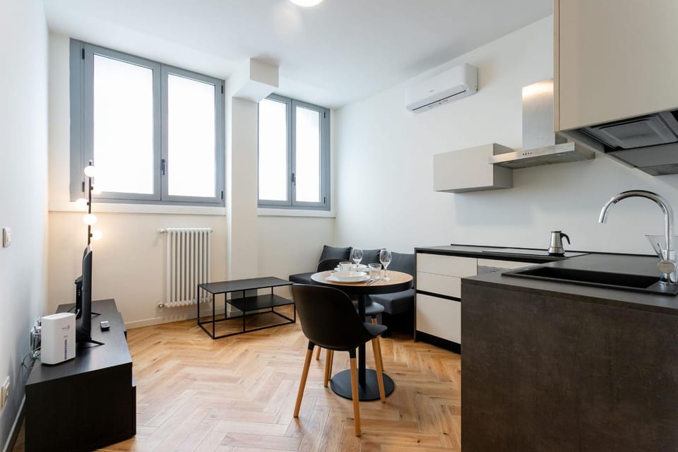 Kitchen or kitchenette, Living room