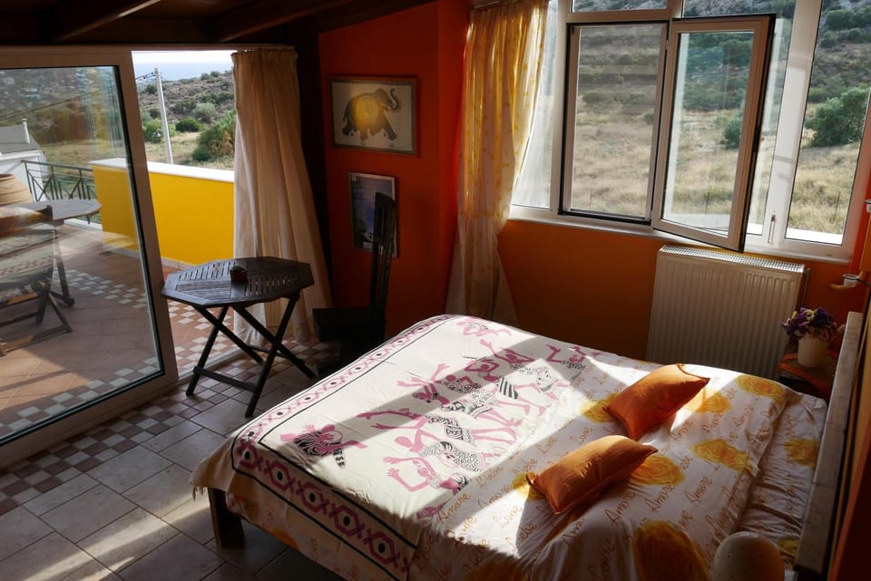 Bed, View (from property/room), Photo of the whole room, Seating area, Bedroom