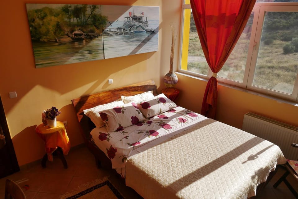 Bed, Natural landscape, Photo of the whole room, Bedroom, minibar, wardrobe