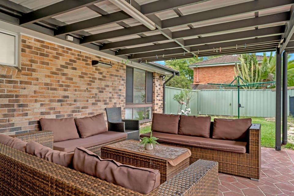 Sunny Pool Access Home for Family House in Sydney