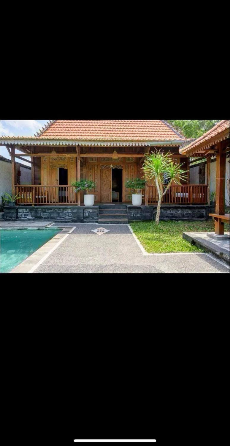 Joglo villa Villa in Kuta Selatan