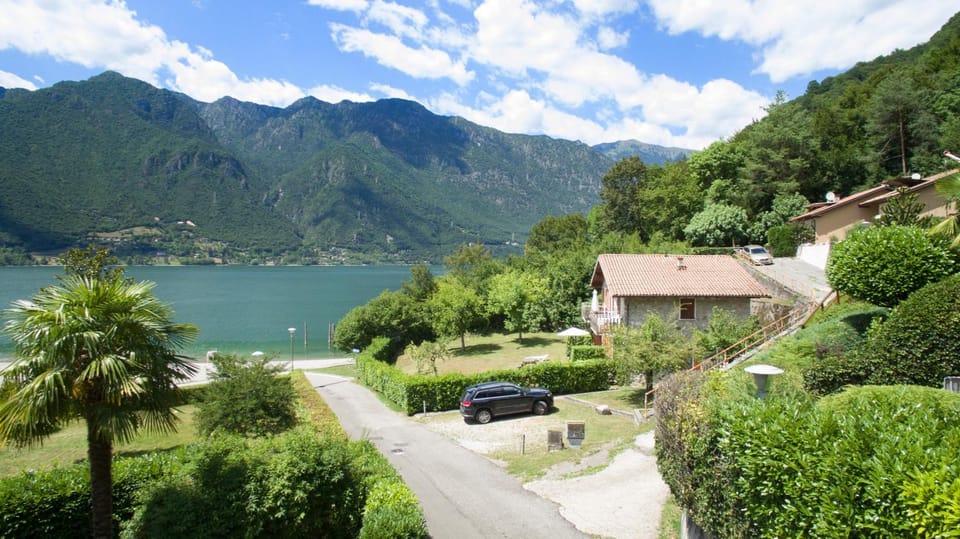 Lake view, Mountain view, Parking