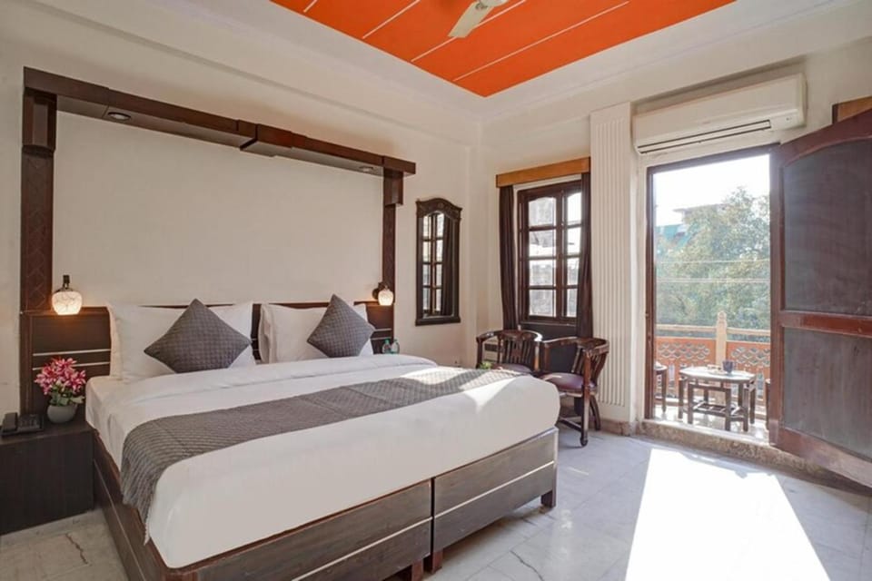 Bed, View (from property/room), Balcony/Terrace, Photo of the whole room, Bedroom, wardrobe