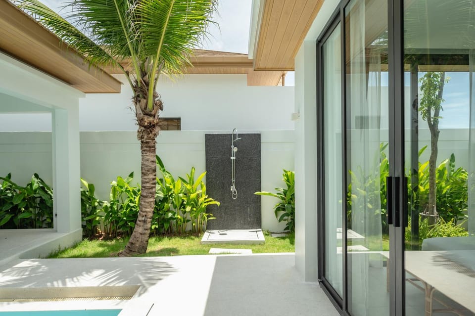 Garden, Pool view