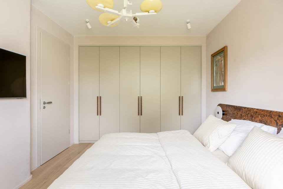 Bed, Photo of the whole room, Bedroom, wardrobe