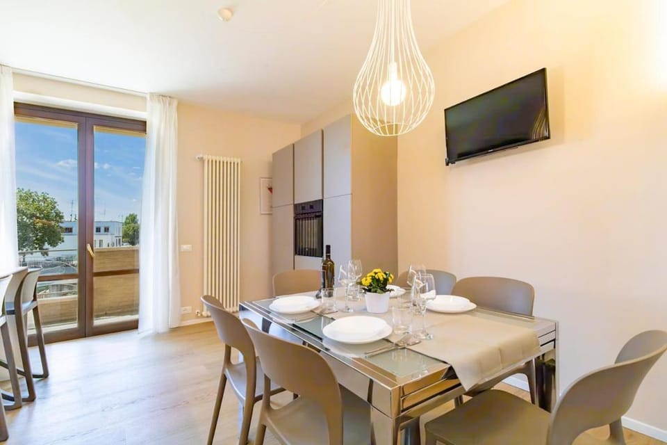 650m from the sea, 8 guests, AC, Wi-Fi Apartment in Civitanova Marche