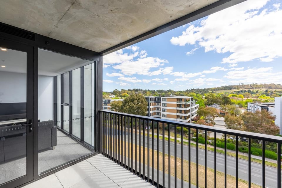 Self-Contained Apartment in Woden By Serain Apartment in Canberra
