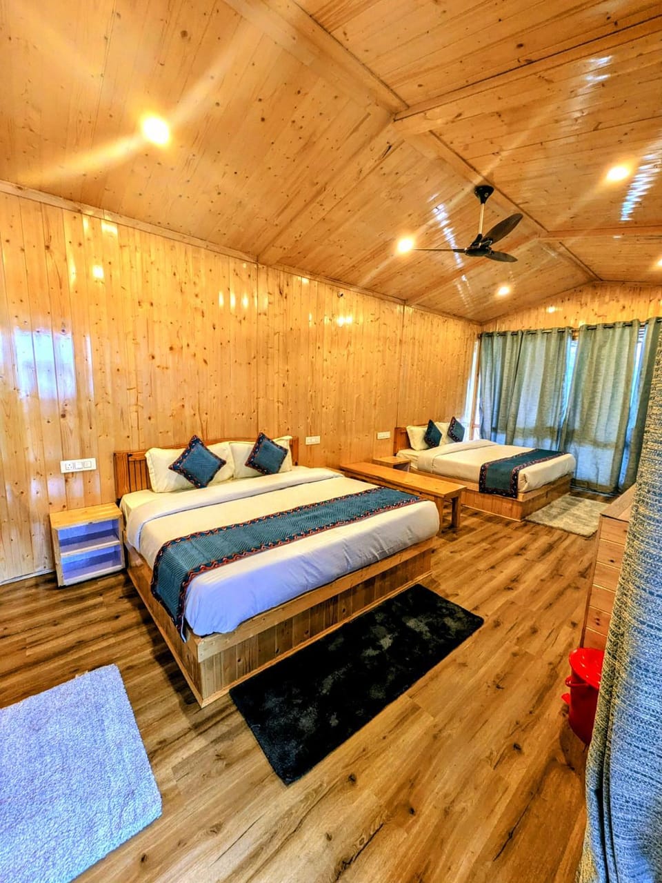Photo of the whole room, Bedroom