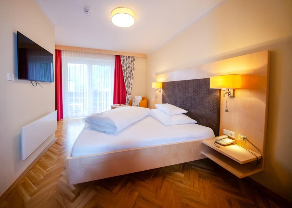 TV and multimedia, Bedroom