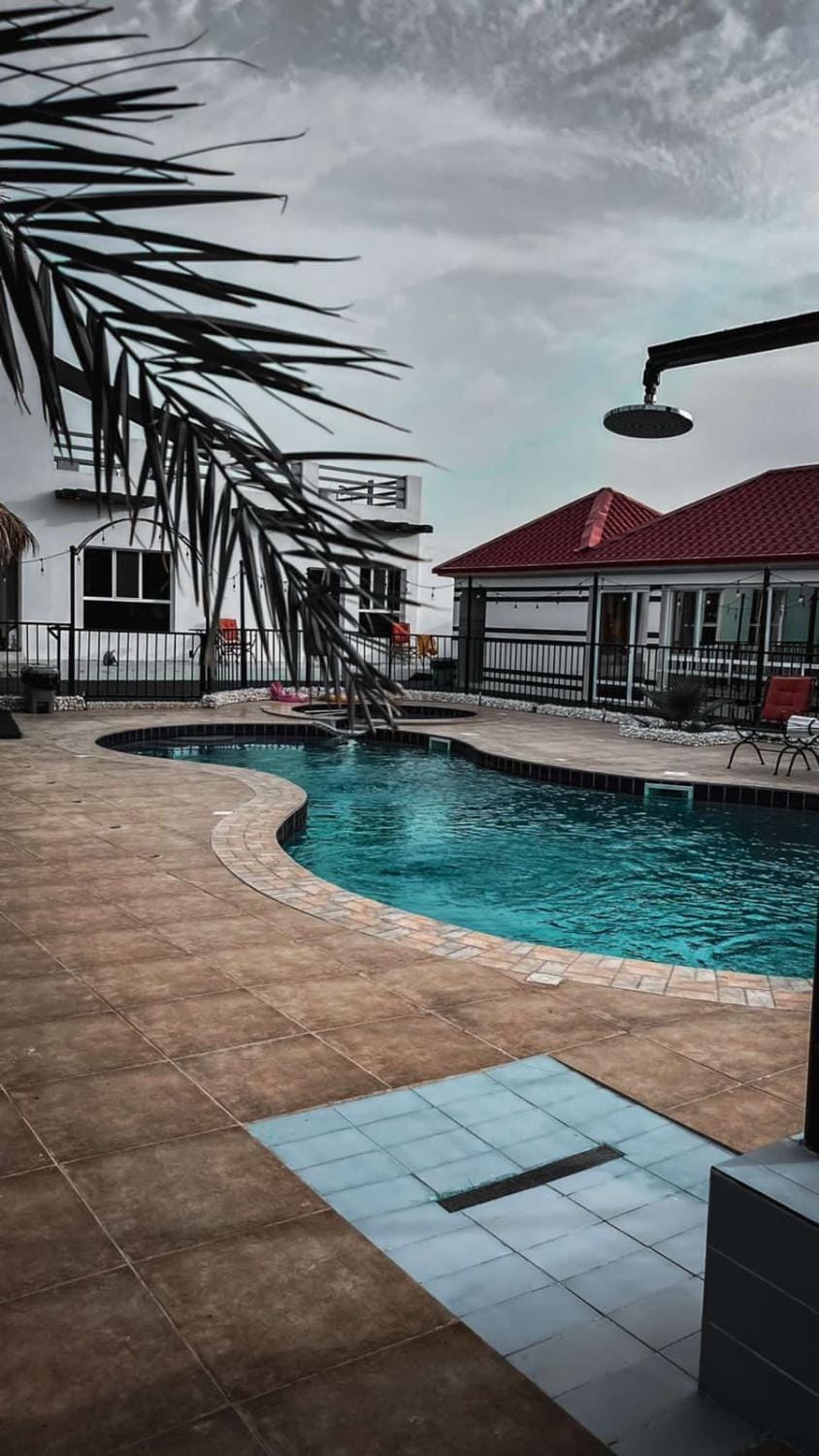 Pool view, Swimming pool, Swimming pool