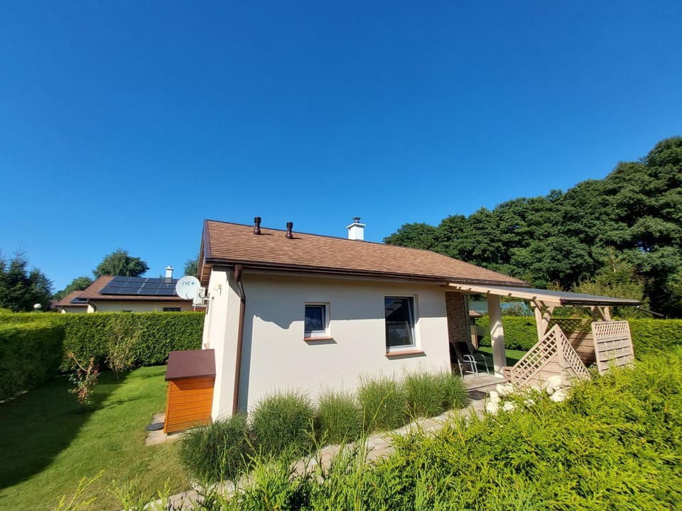 DOM CAŁOROCZNY OGRZEWANY na wiejskiej 5 House in Pomeranian Voivodeship