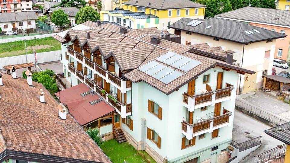 Property building, Neighbourhood, City view, Street view