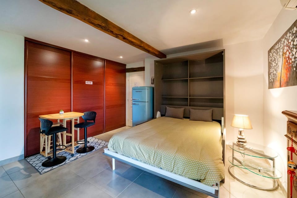 Living room, Bedroom