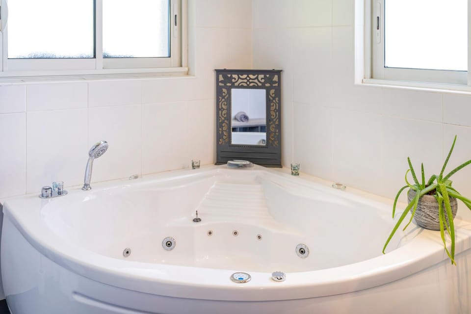 Bathroom, Living room