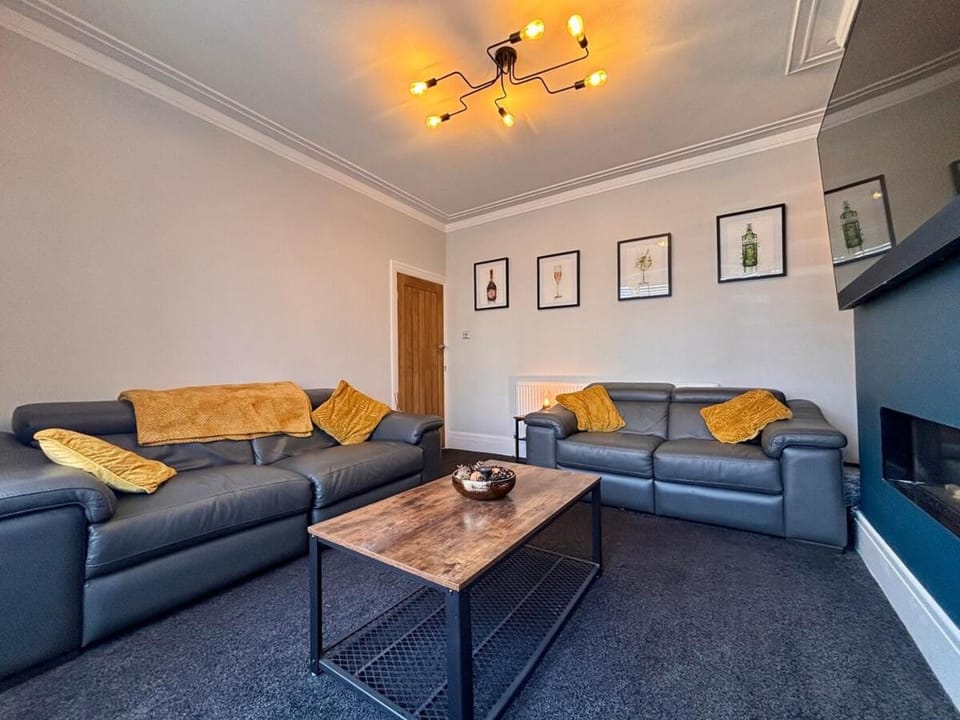 Crescent House, Pleasure Beach House in Blackpool