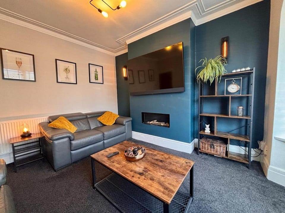 Crescent House, Pleasure Beach House in Blackpool