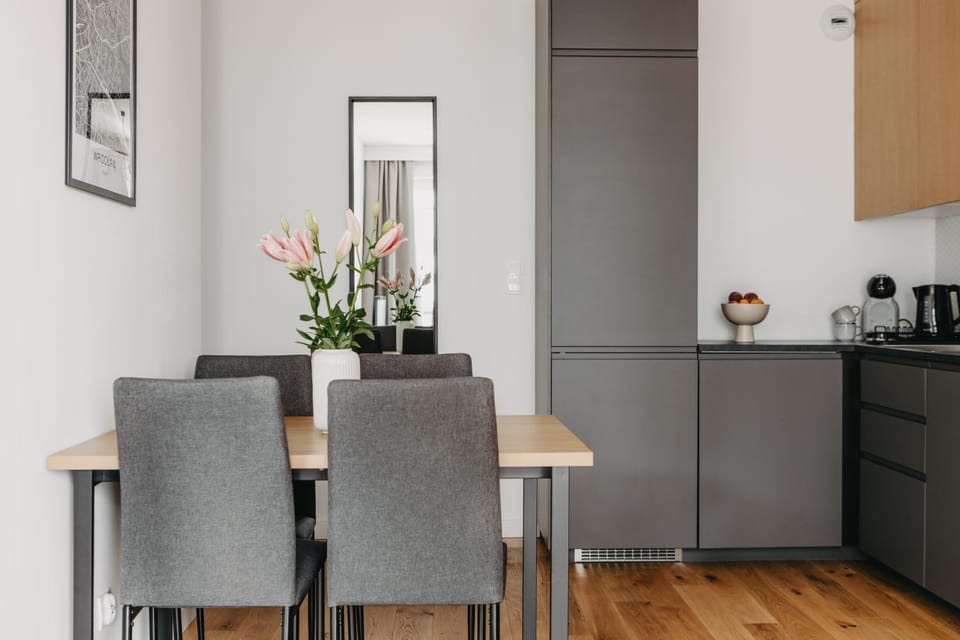 Kitchen or kitchenette, Dining area, dishwasher, oven, stove, kitchen, kitchen