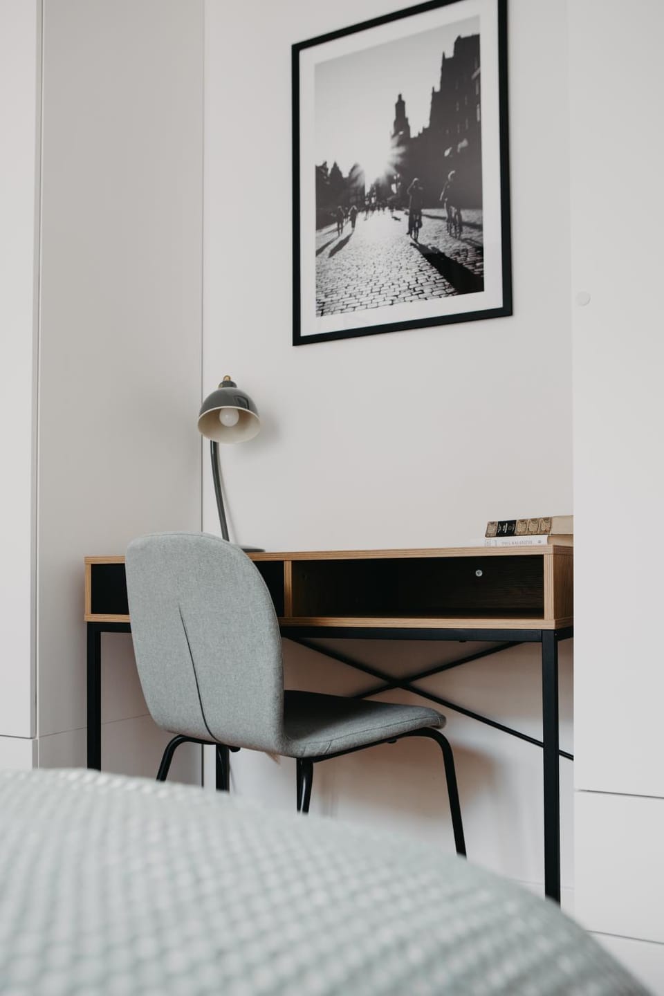 Photo of the whole room, Bedroom