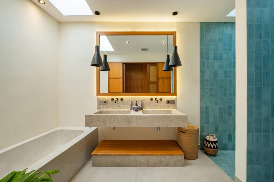 Bathroom, Bath