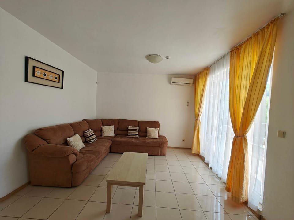 Daisy Apartments K 48 Harmony Hills Apartment in Varna Province
