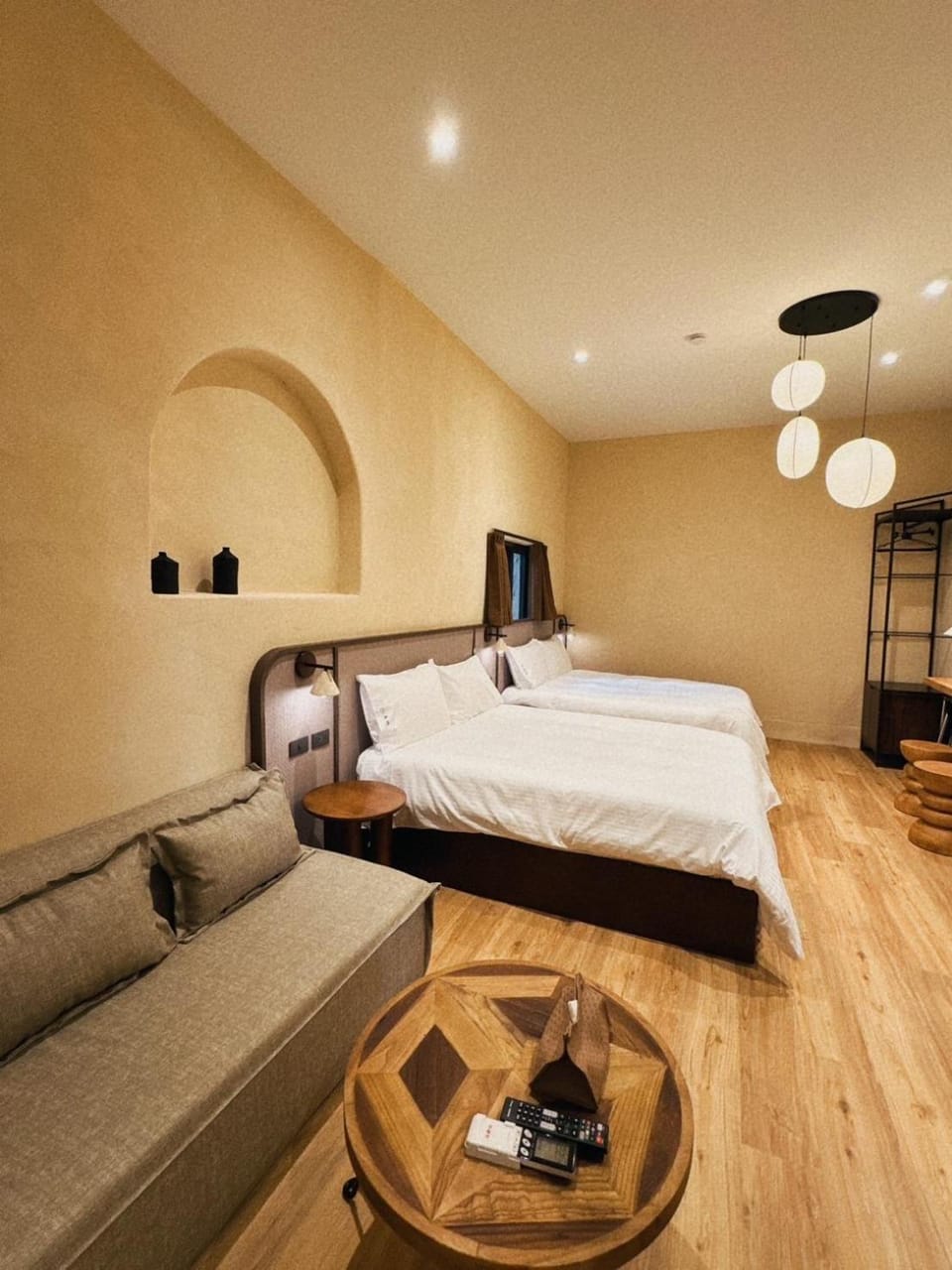 Photo of the whole room