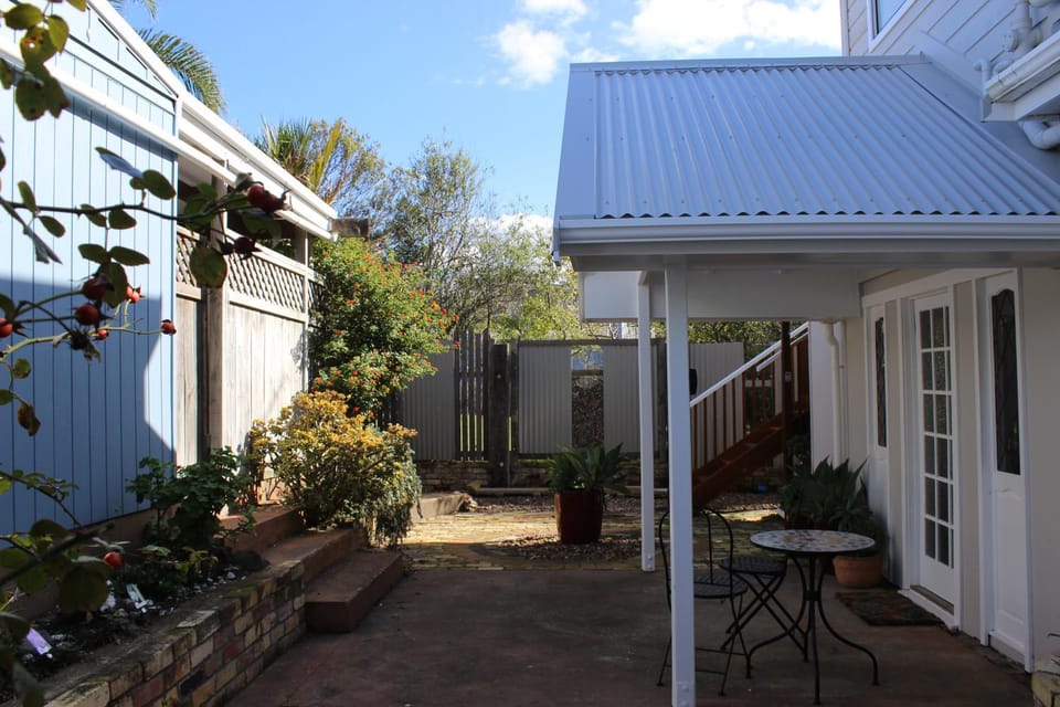Seaside Diamond House in Auckland Region