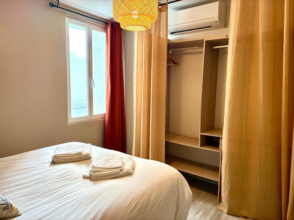 storage, air conditioner