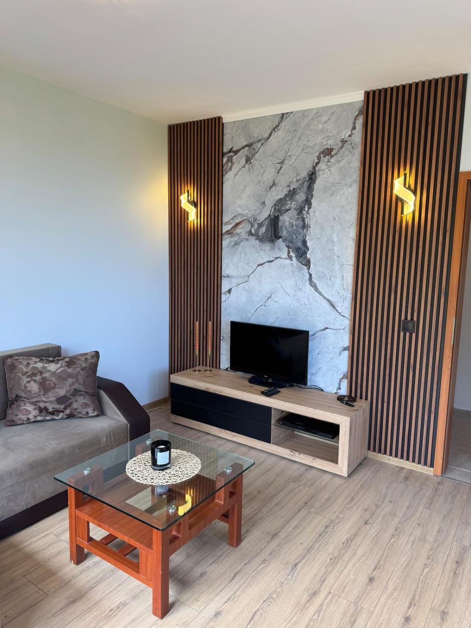 TV and multimedia, Living room, Seating area