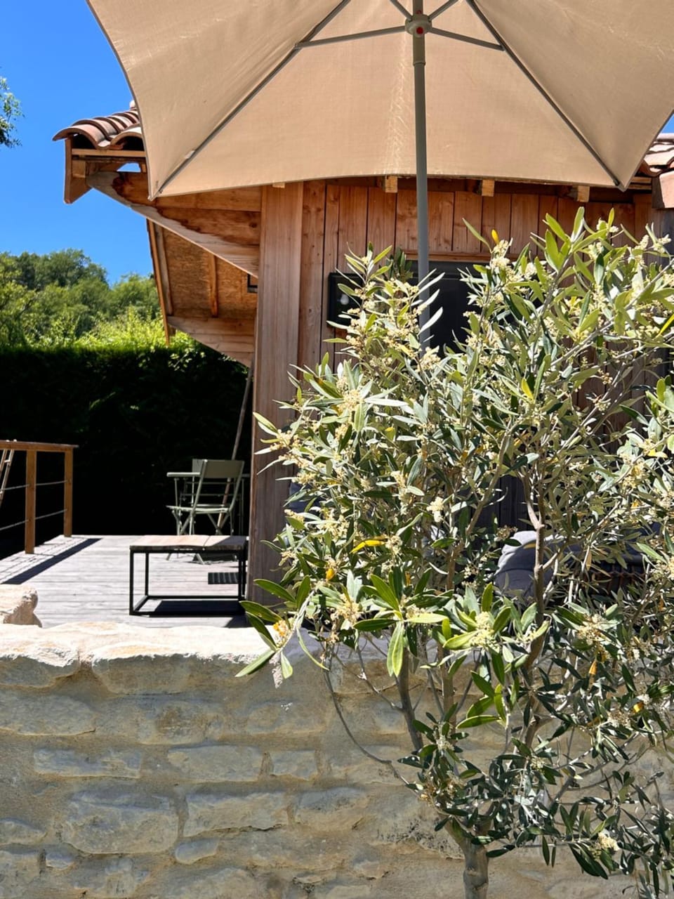 Chalet de Mielandre Bed and Breakfast in Provence