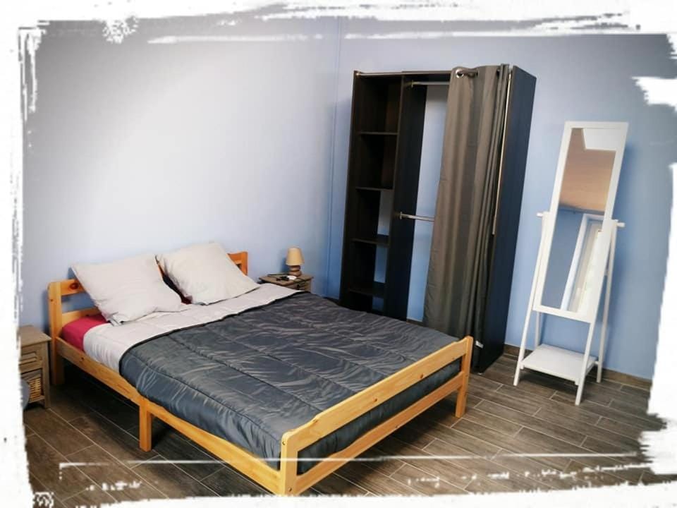 Bed, wardrobe