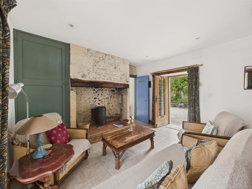 Communal lounge/ TV room, Living room