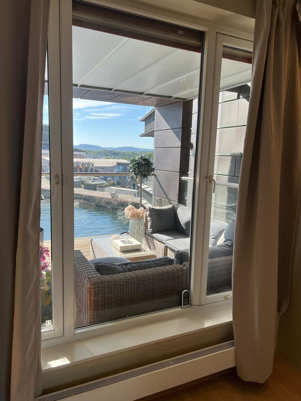 Balcony/Terrace, Seating area, River view