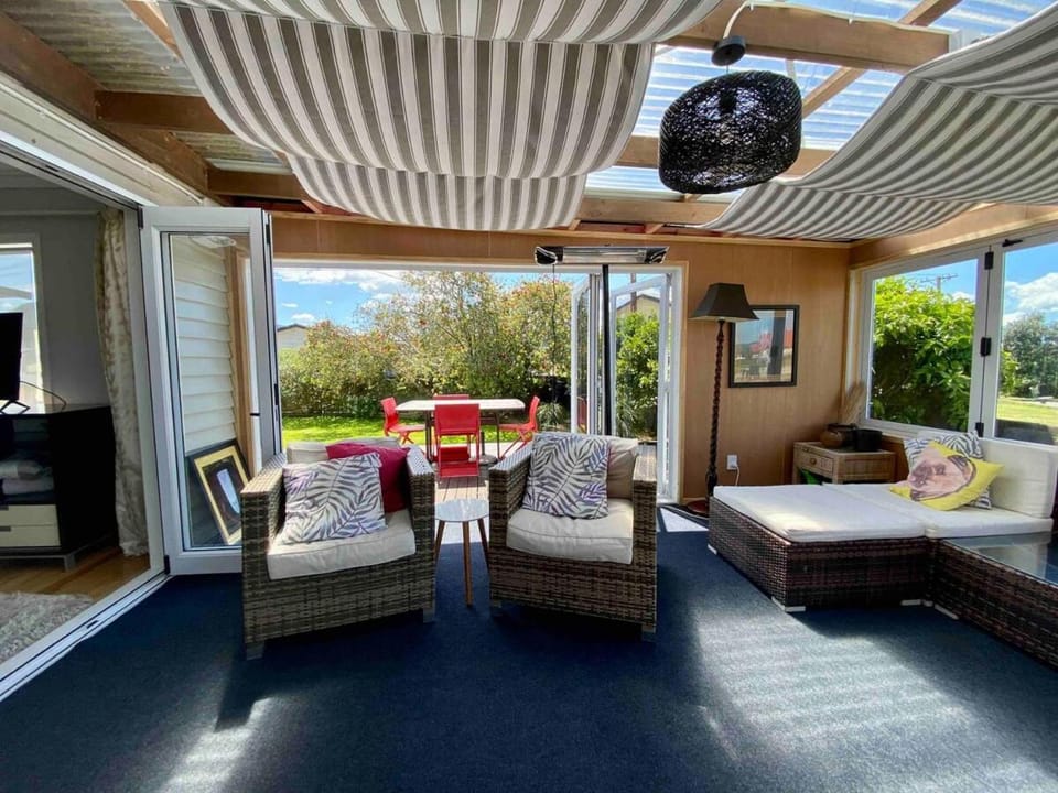 Lakeside reserve house close to city centre House in Rotorua