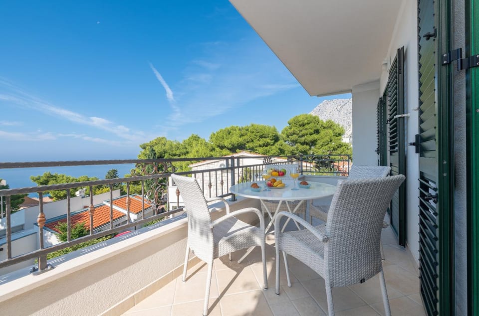 View (from property/room), Balcony/Terrace, Sea view