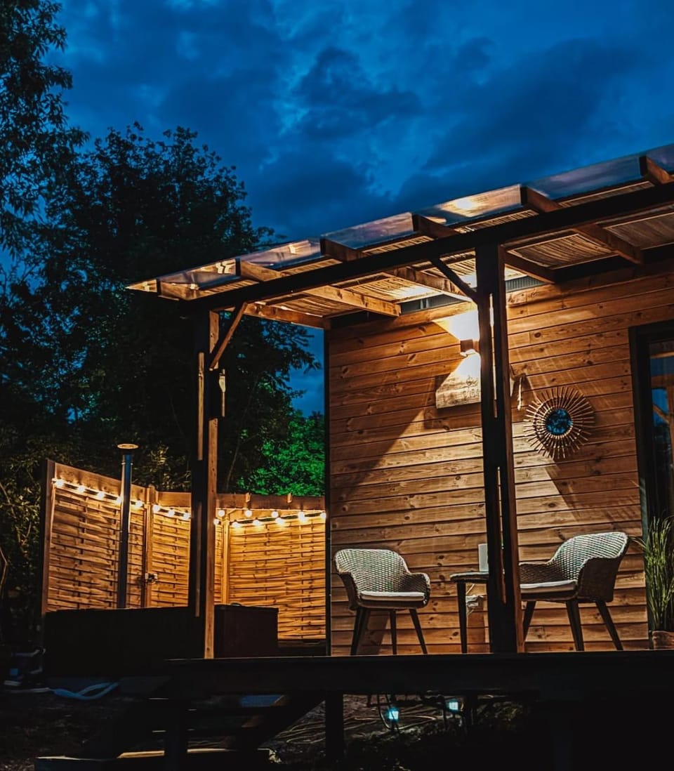 Elysian Fields - Amber Tiny House Chalet in Romania