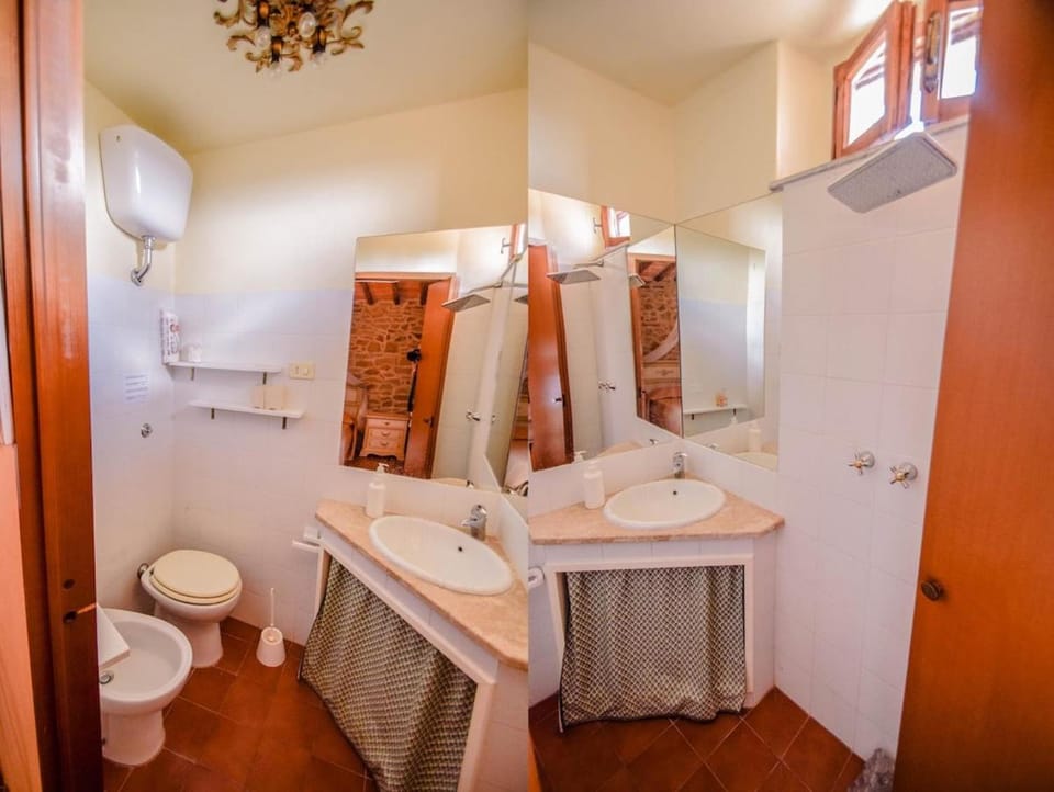 by Casamerina, House with private pool 30km from Siena & Arezzo House in Umbria