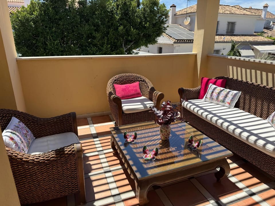 Family friendly villa next to Puerto Banus Villa in Marbella