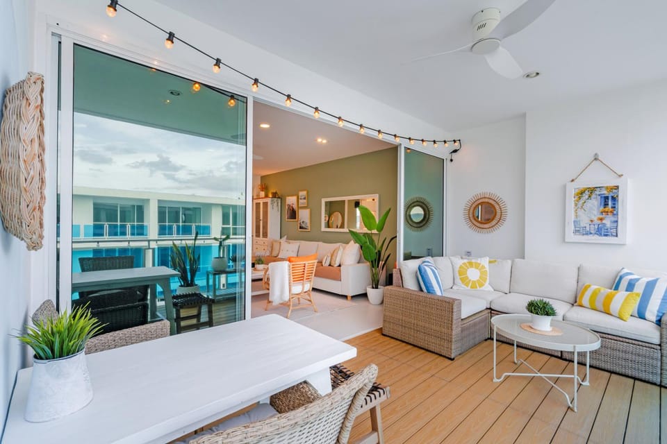Balcony/Terrace, Balcony/Terrace, Living room