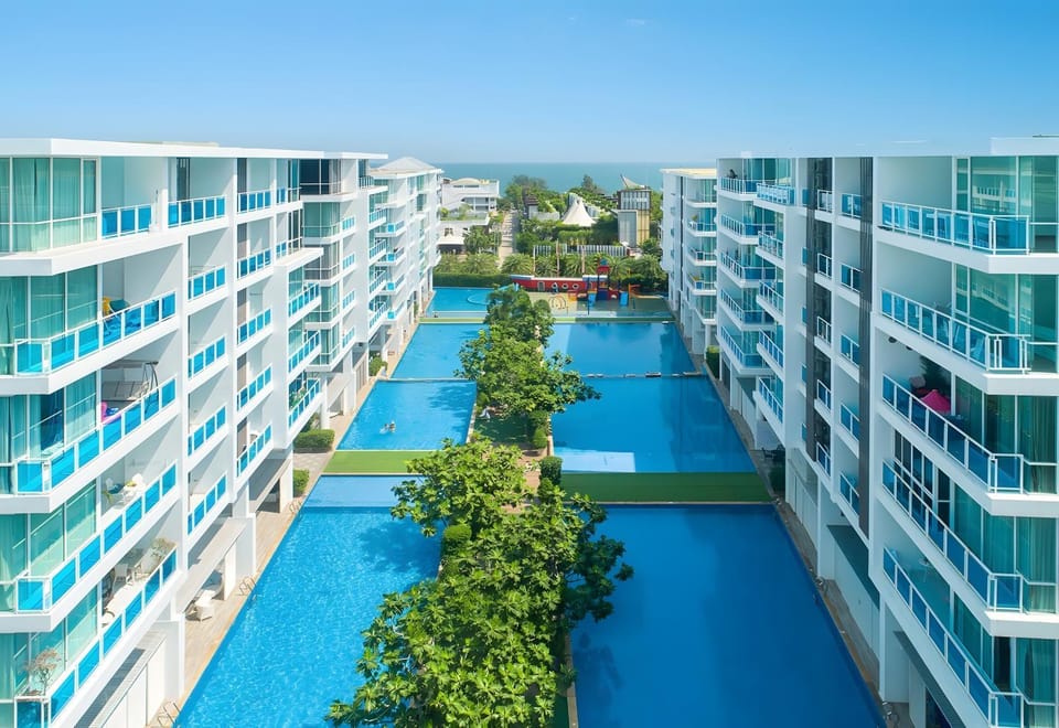 Pool view, Swimming pool, Swimming pool